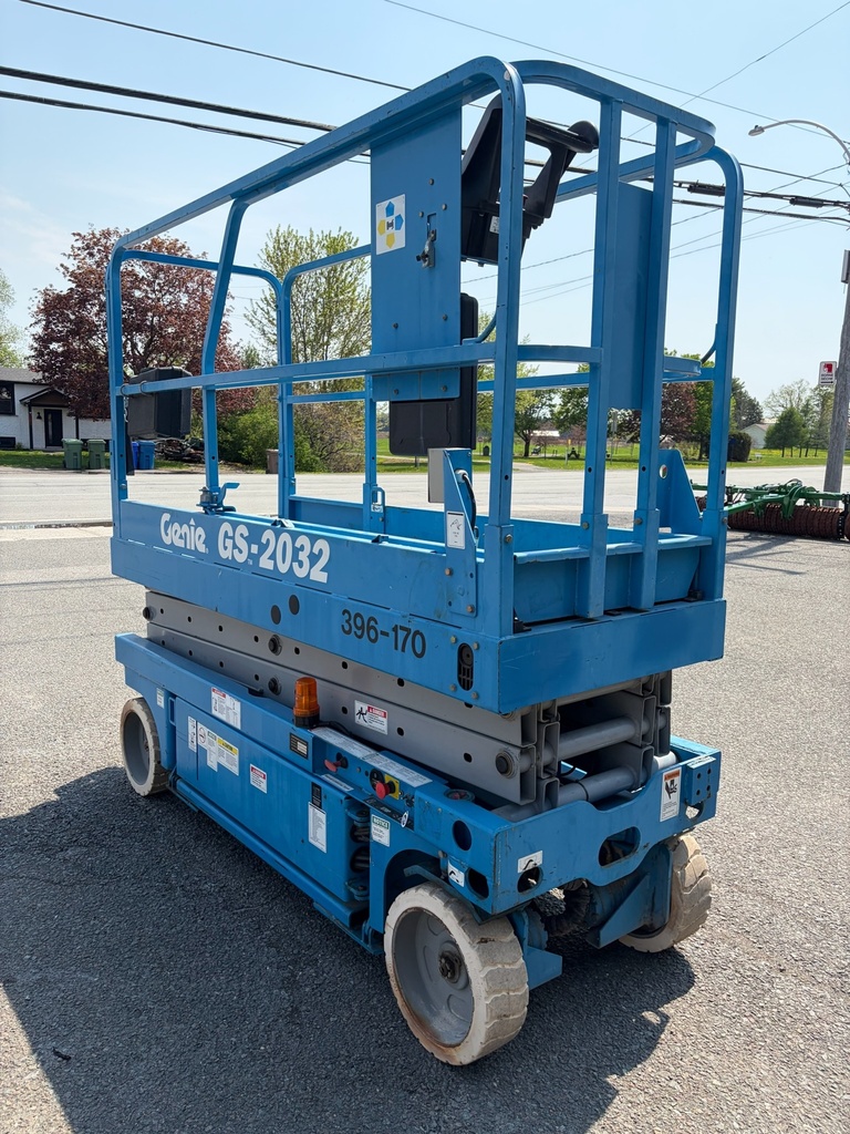 Genie GS-2032 Electric Scissor Lift 20ft